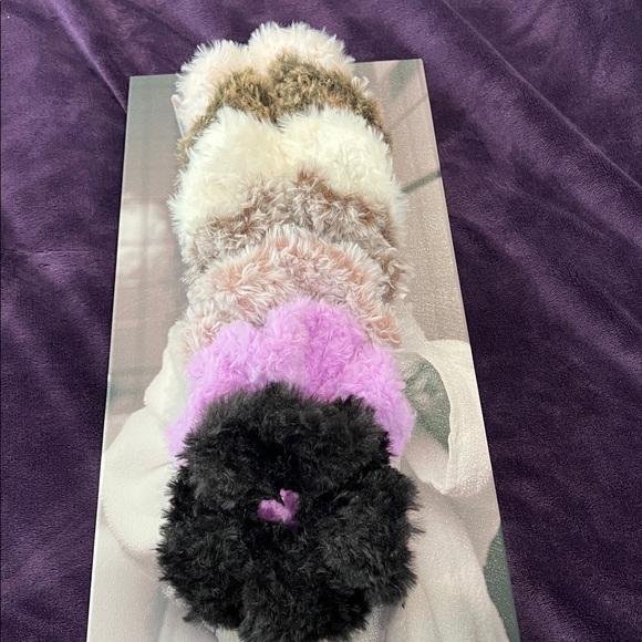 One Faux Fur Hair Scrunchie - Winners Choice - Picture 1 of 8